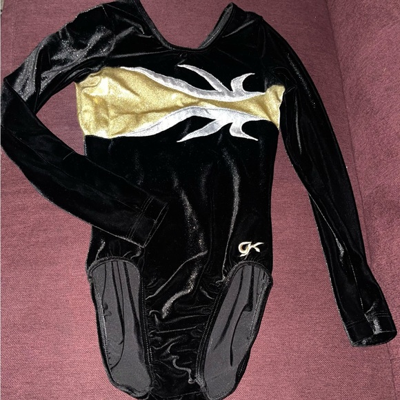 Girls Velour Gymnastic Leotard.  Black, gold & silver. Never worn. Sz 10 or Sz M - Picture 1 of 2